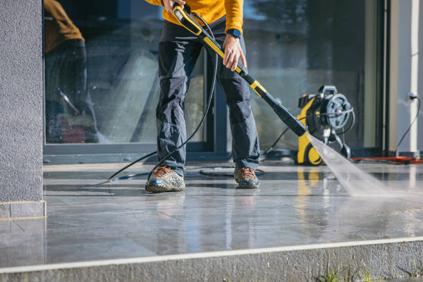 Best Pool Deck Cleaning  in Washburn, ND